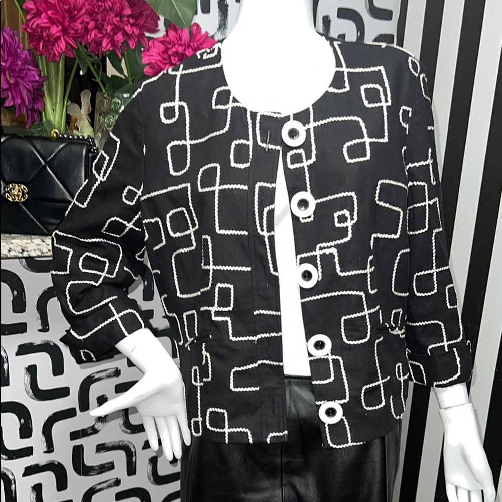 Josephine Chaus Black and White Patterned Blazer